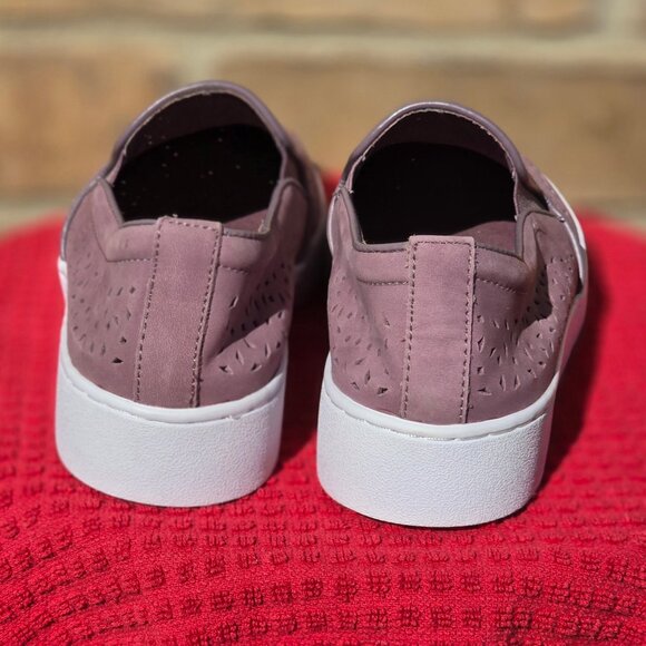 Vionics Size 8 Mauve Slip Ons - Picture 4 of 6